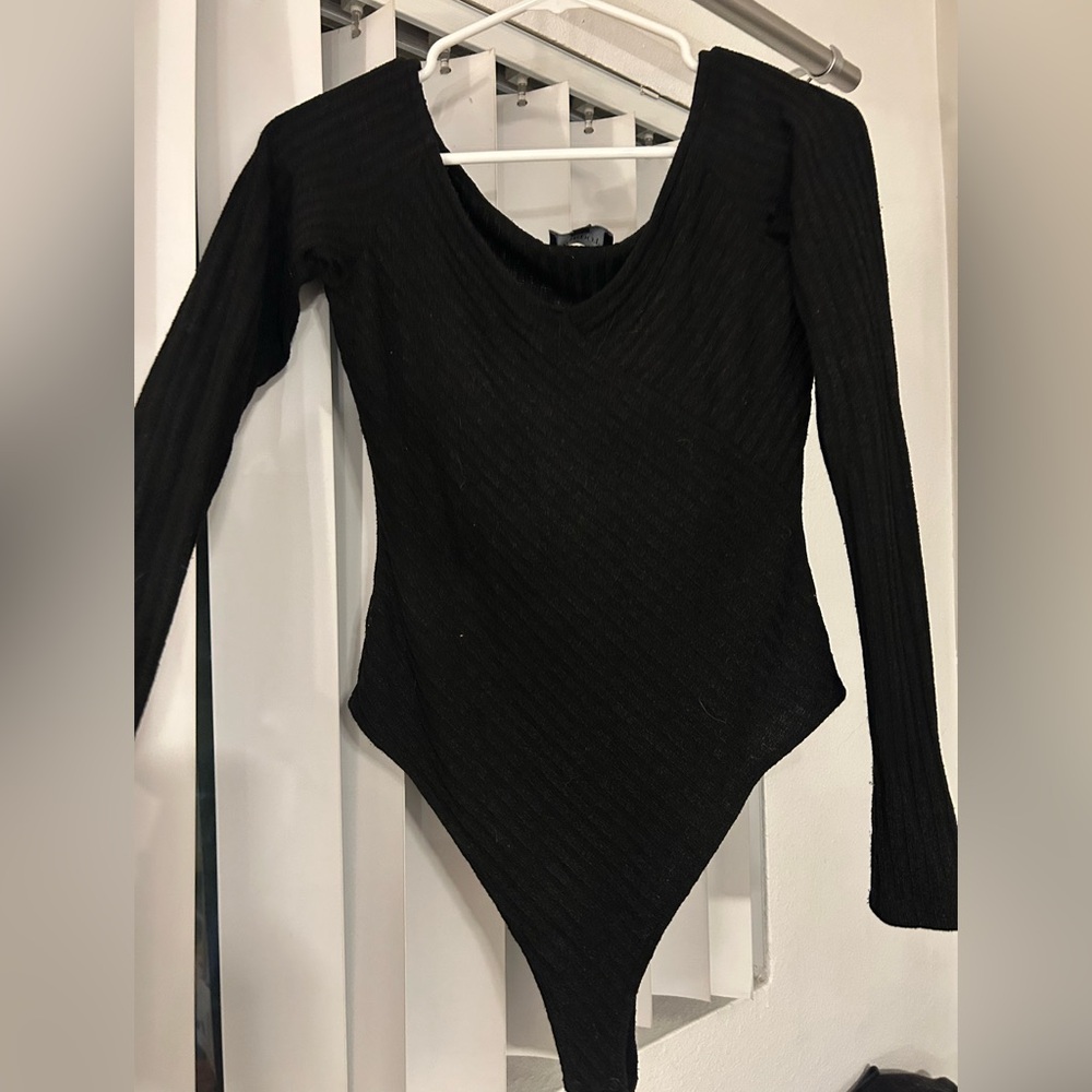 Bardot Black V-Neck Knit bodysuit